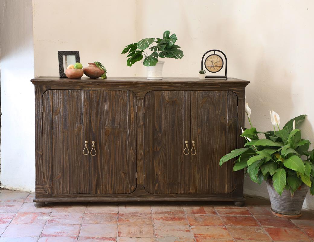 4 Doors Console