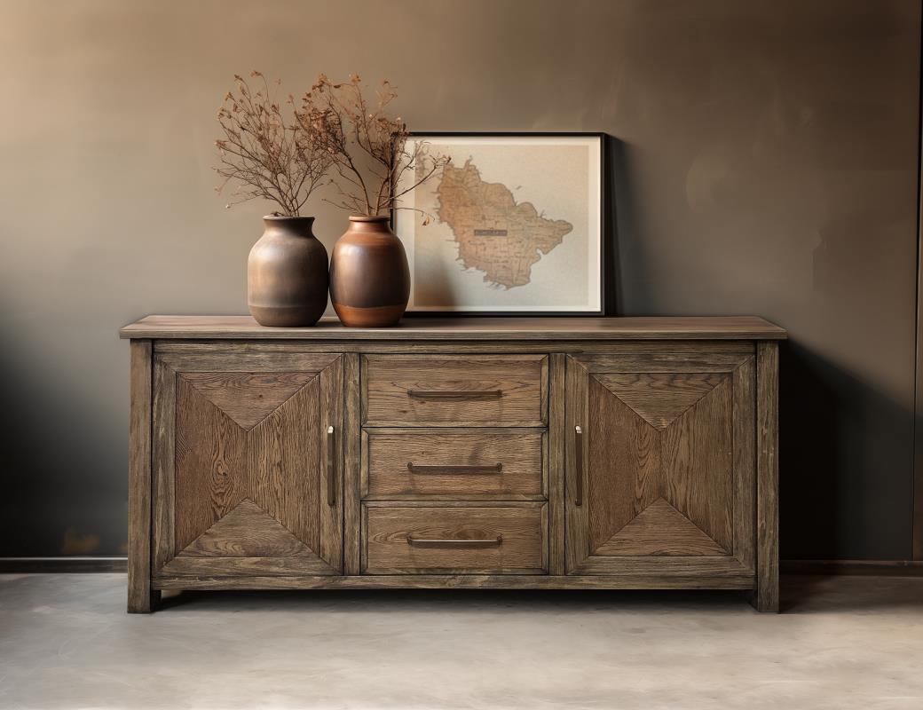 3 Drawer 2 Door Buffet
