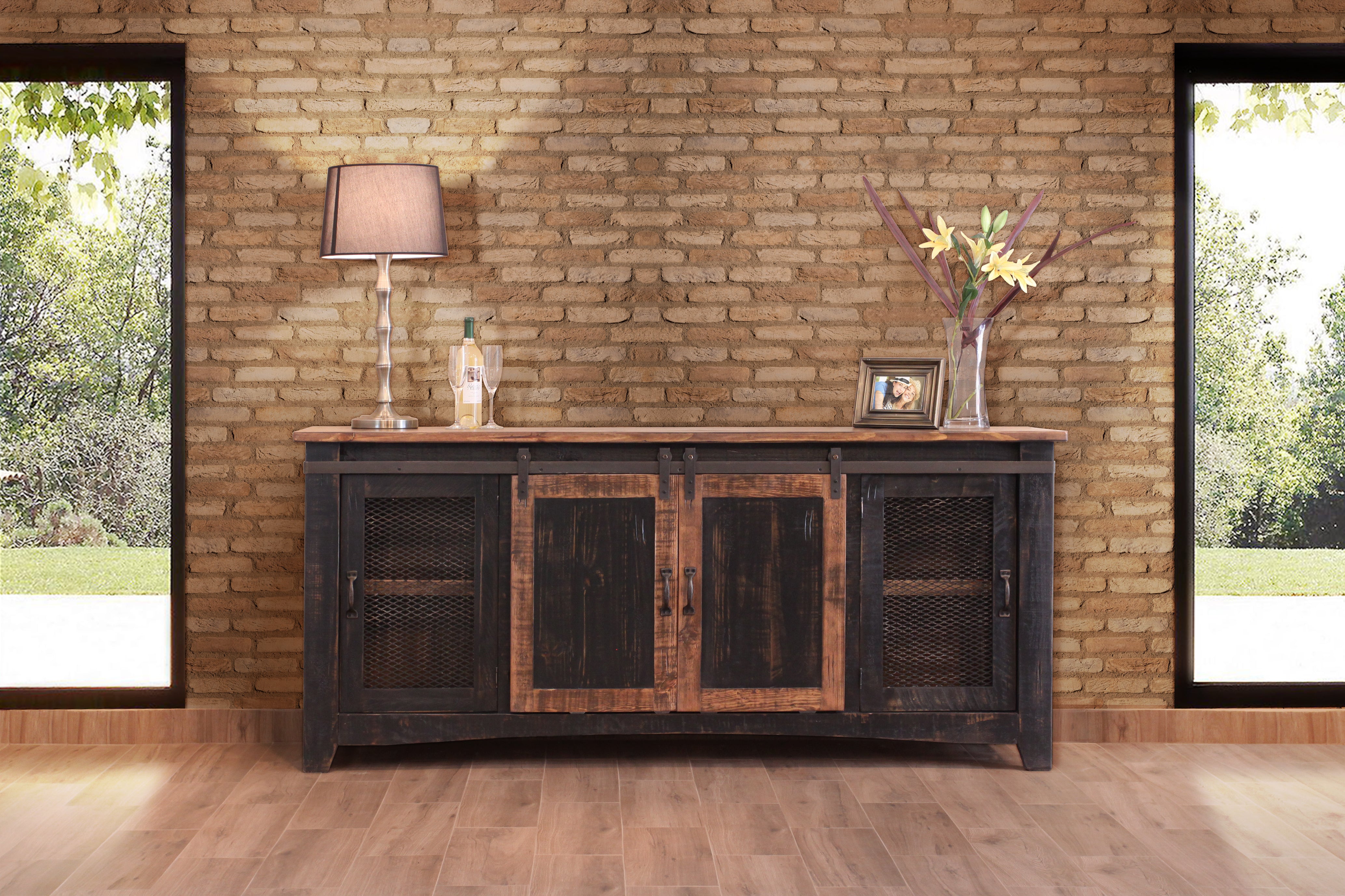 2 Sliding Doors, 2 Mesh Doors 80" TV Stand